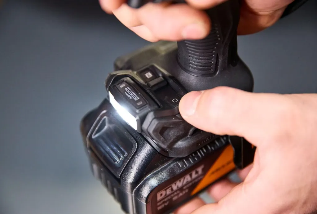 Visseuse Dewalt 7.webp
